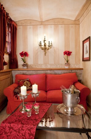 Classic-Doppelzimmer, Parkblick | 1 Schlafzimmer, Minibar, Zimmersafe, Schreibtisch