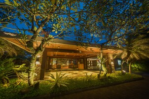 Fachada de la propiedad