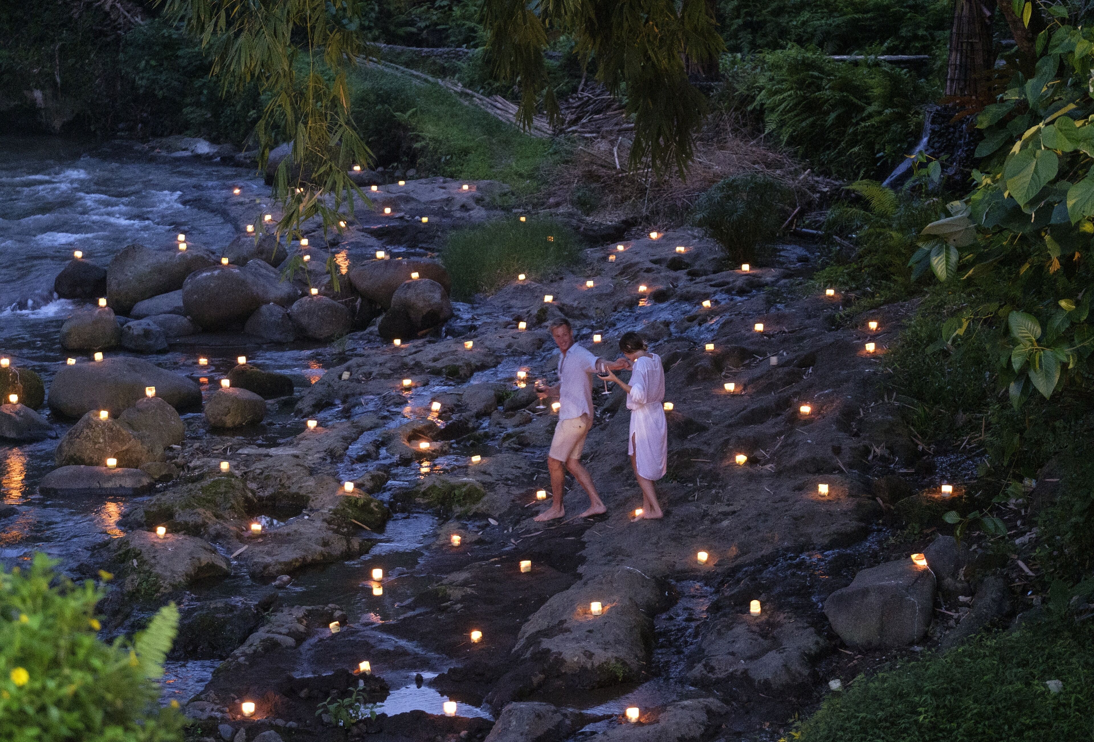 2 restaurants, breakfast served