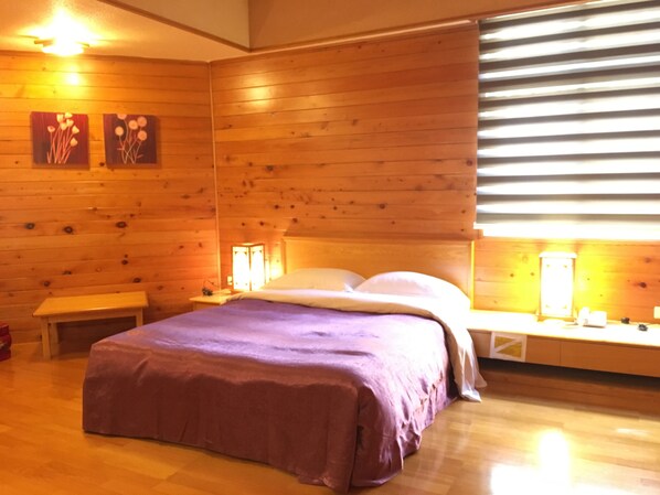 Deluxe Double Room | Premium bedding, down duvets, free minibar, in-room safe - Eastern Beauty Hotel (Taipei)