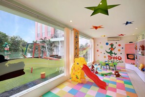 Children’s play area – indoor