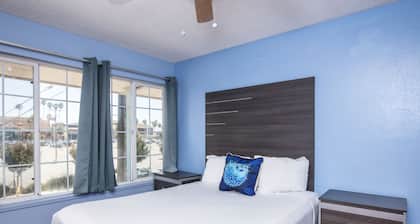 Aqua Breeze Inn