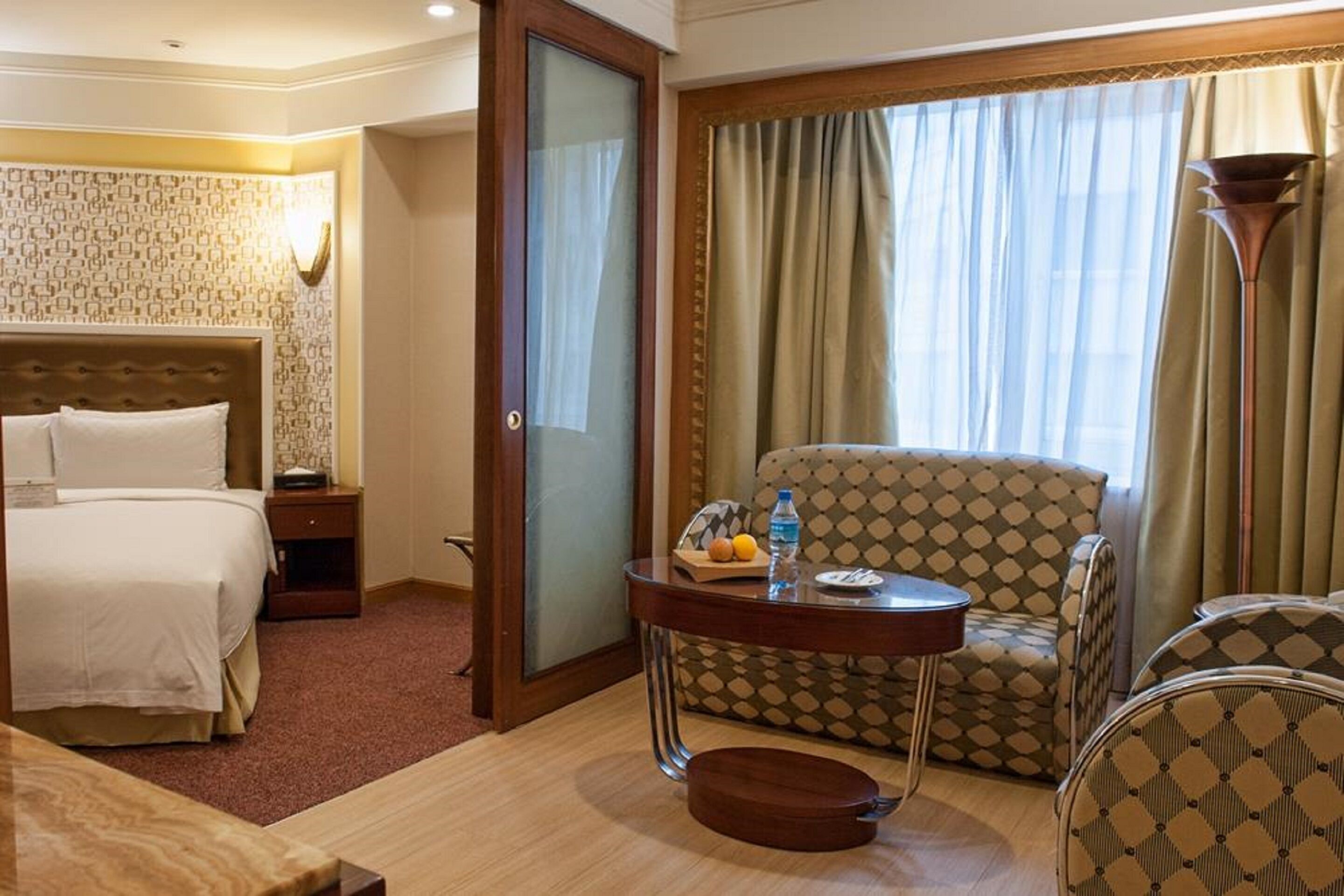 royal suite, 1 double bed | living room | 32-inch lcd tv with digital channels, tv