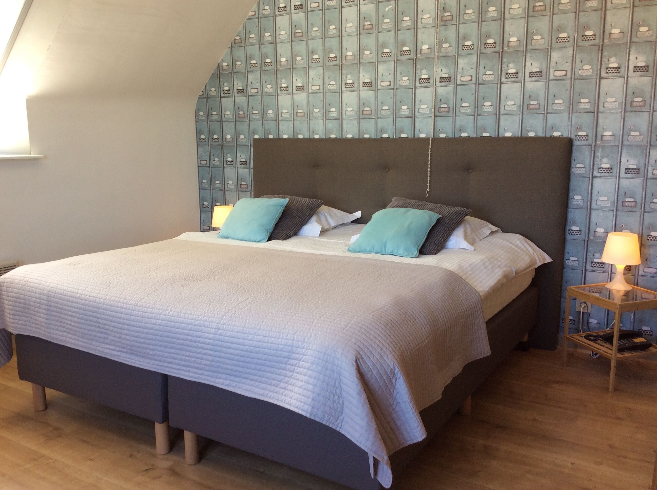 double room | down duvets, minibar, individually decorated, desk