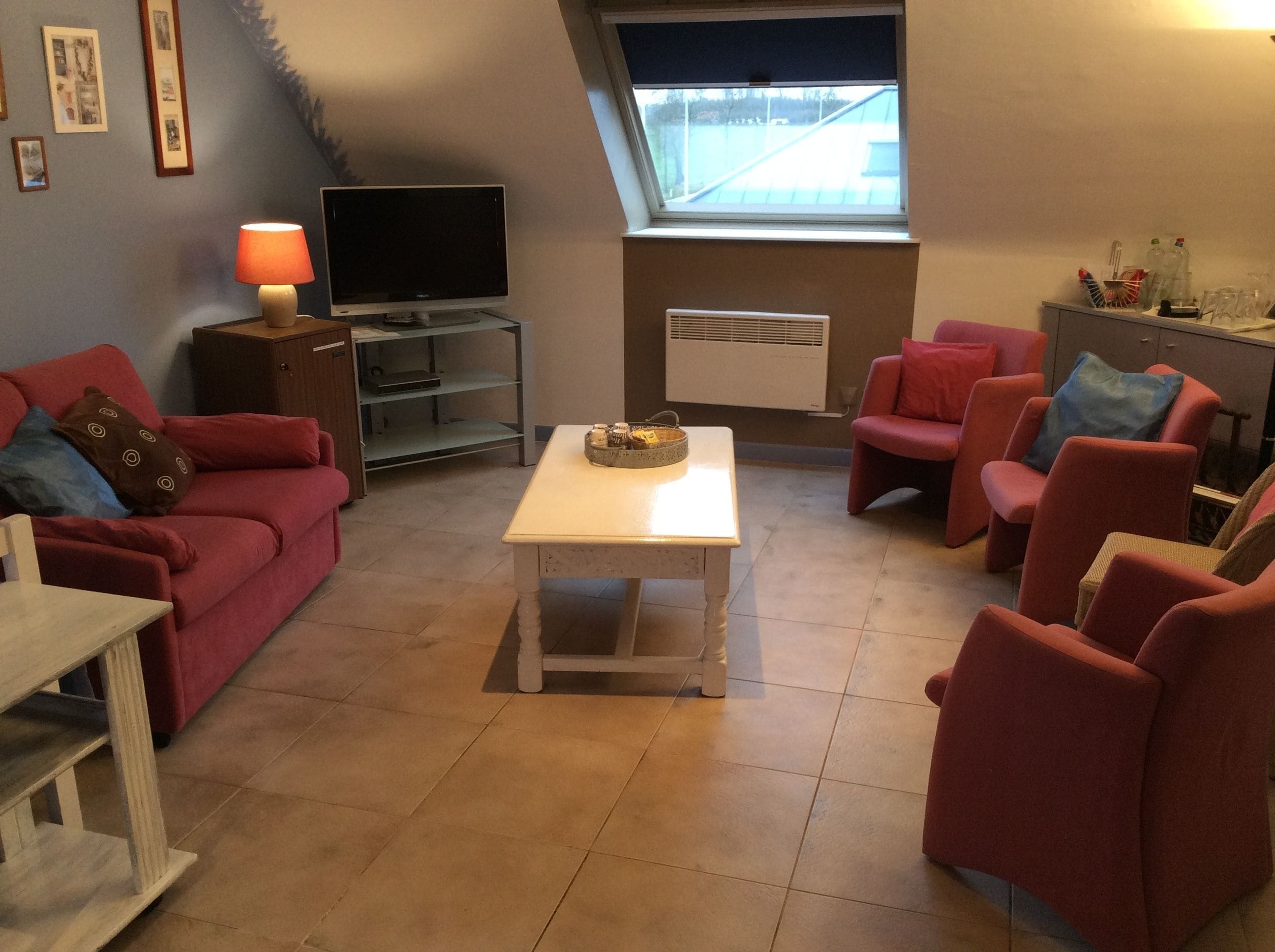 family suite | down duvets, minibar, individually decorated, desk