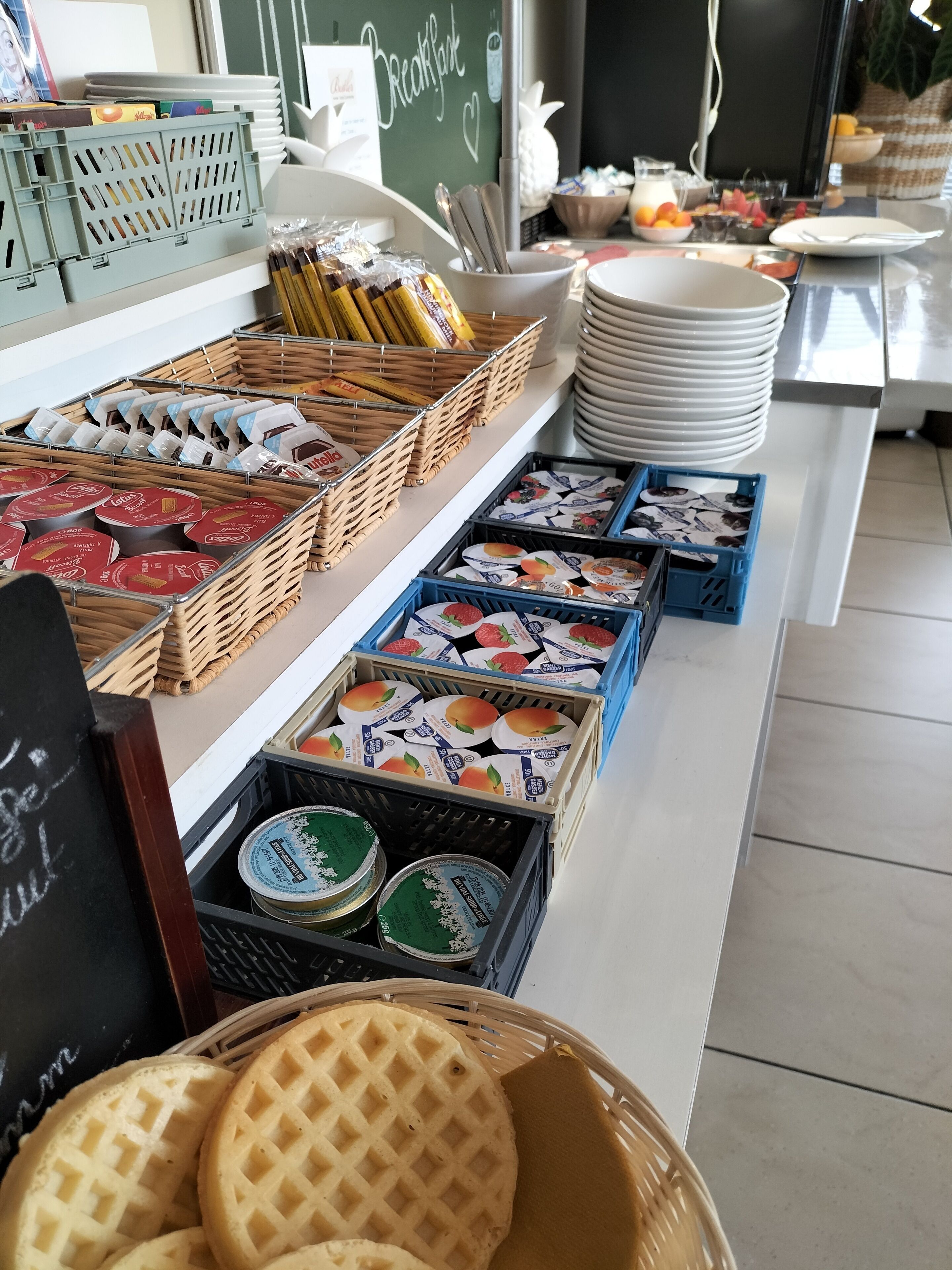 daily self-service breakfast (eur 15 per person)