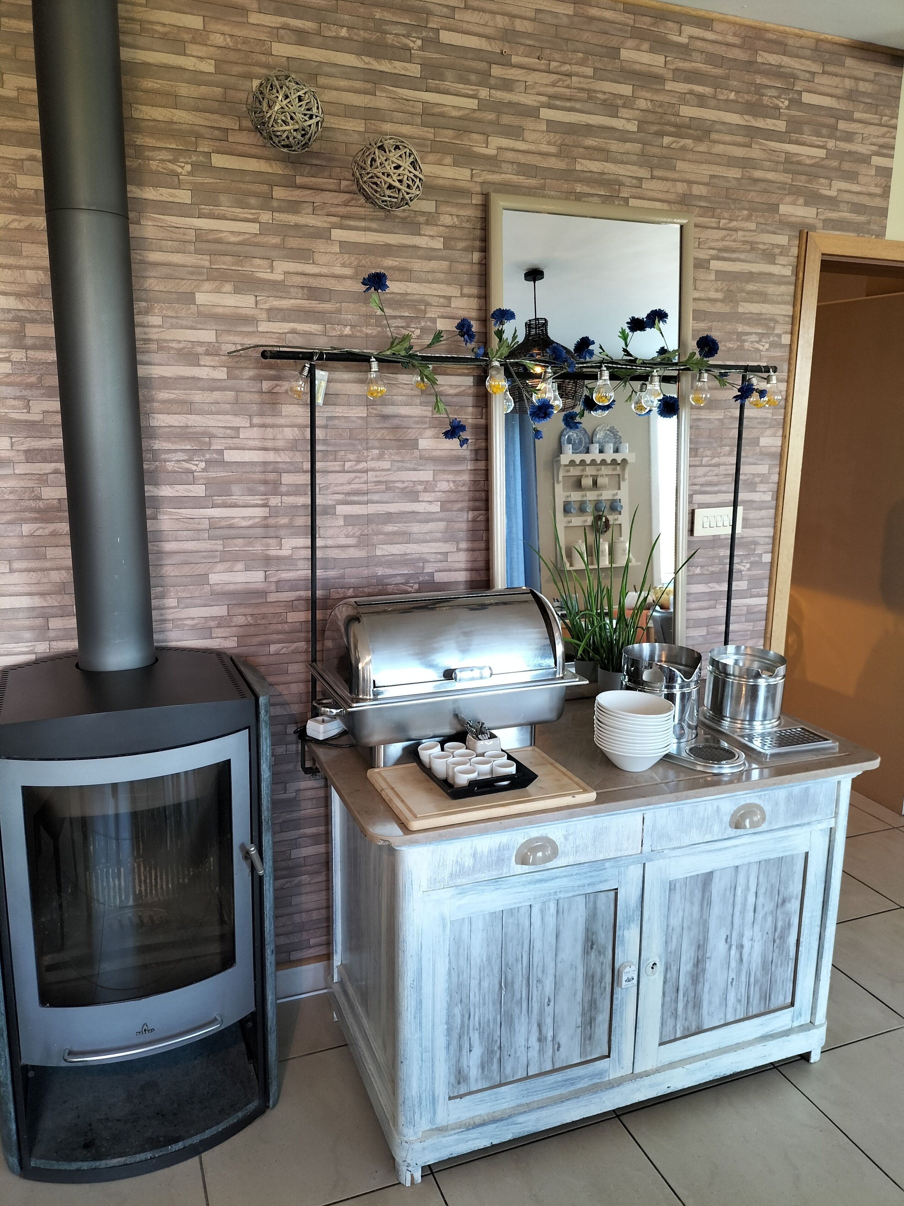 daily self-service breakfast (eur 15 per person)