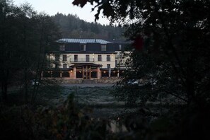 Property grounds - Hotel Ostrov (Tisa)