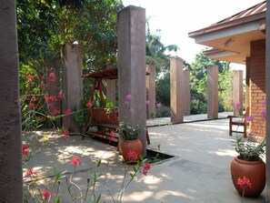 Property grounds - Ku De Ta B&B (Mbombela)