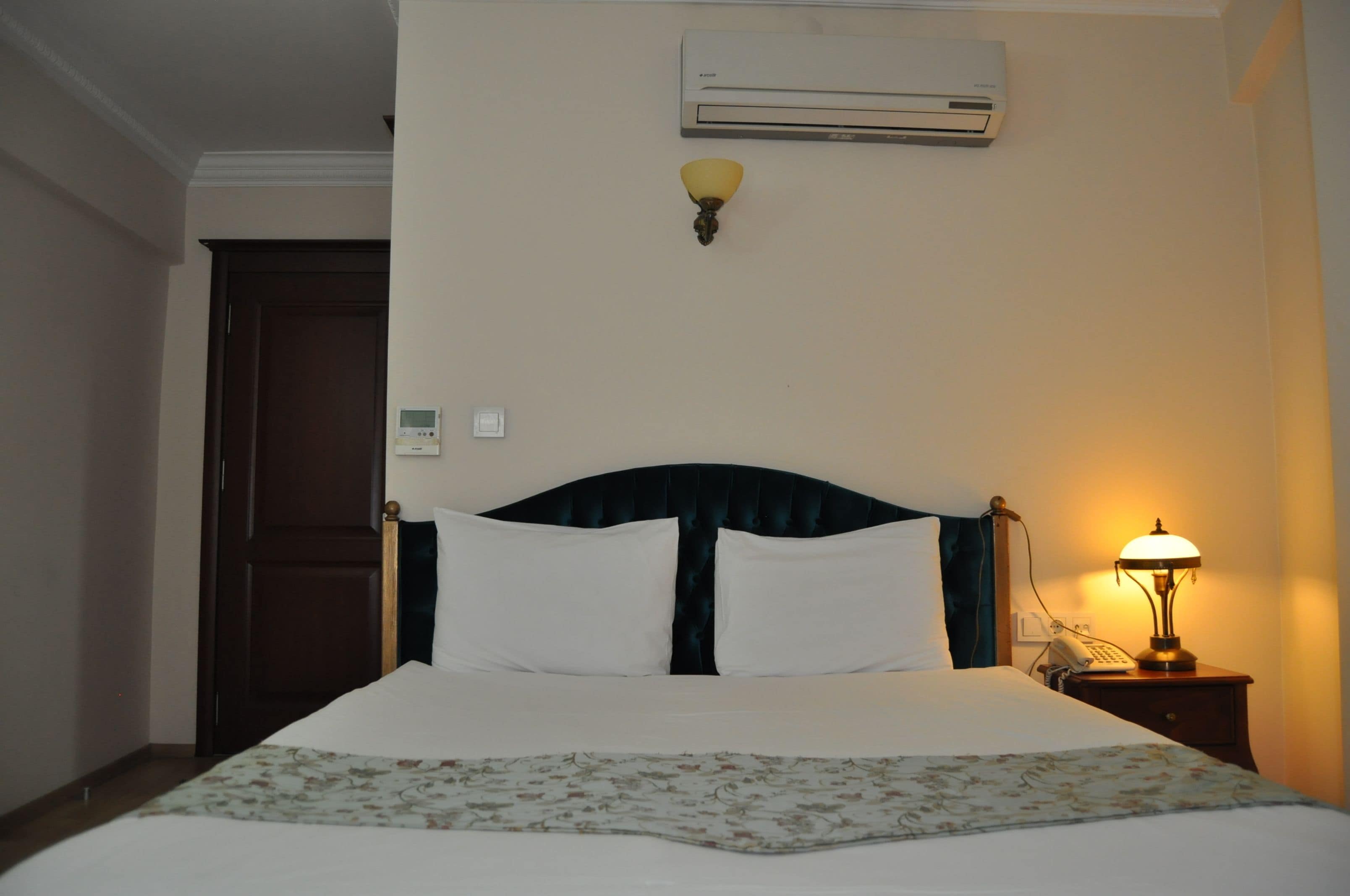 Photo - Basileus Hotel