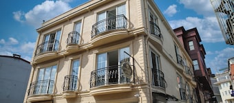 Basileus Hotel