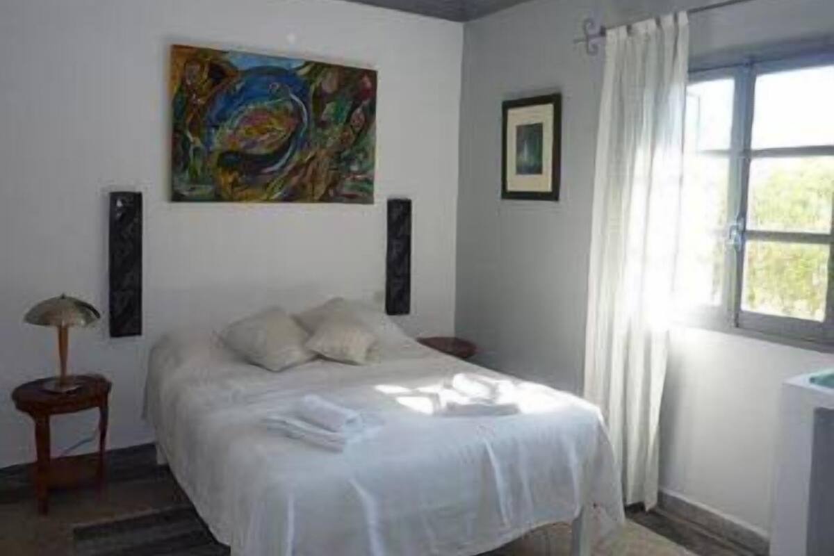 Standard Room (Grise) | Tempur-Pedic beds, in-room safe, cribs (free), WiFi (free)