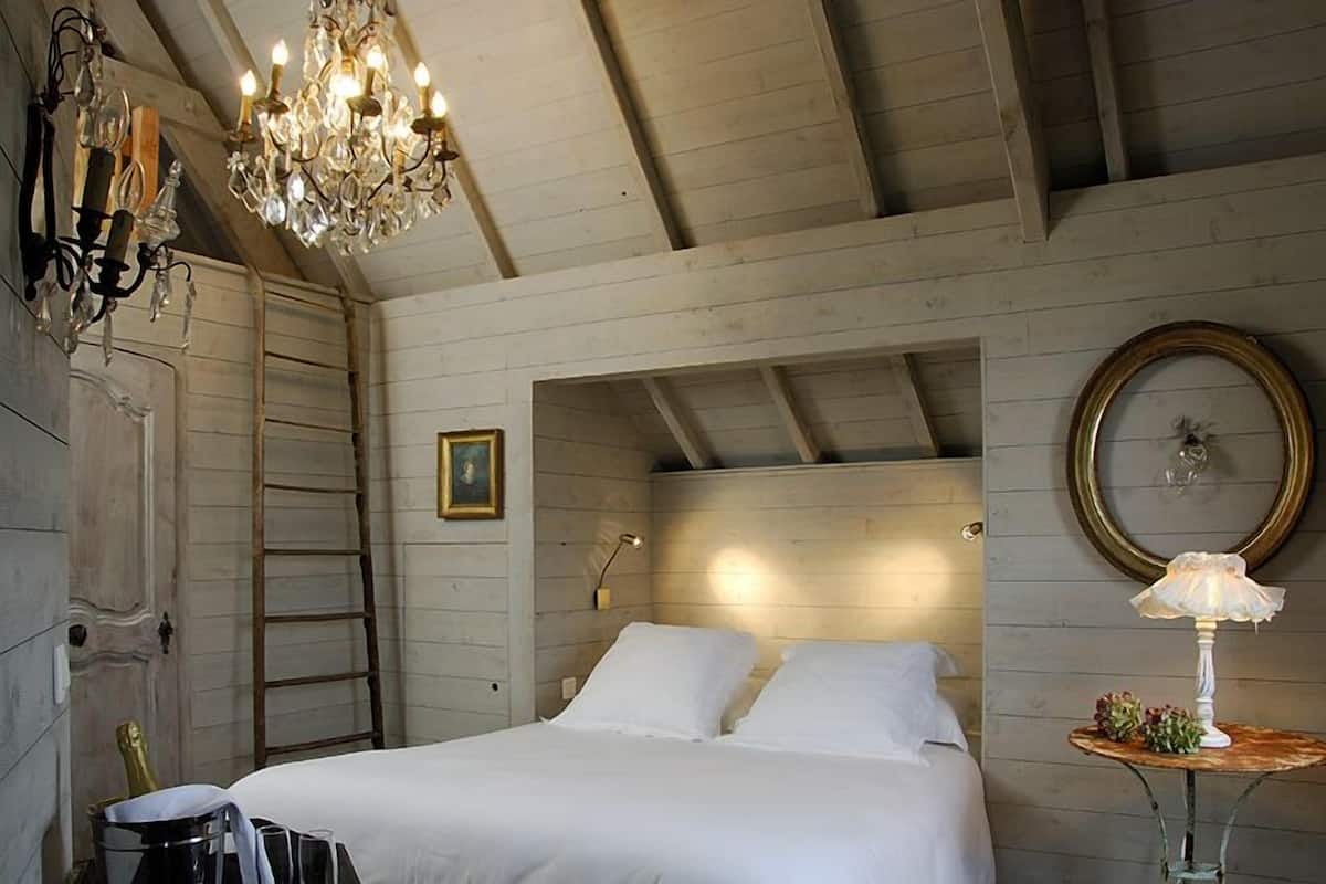 Panoramic Tree House (Tree House) | In-room safe, individually decorated, blackout drapes, soundproofing