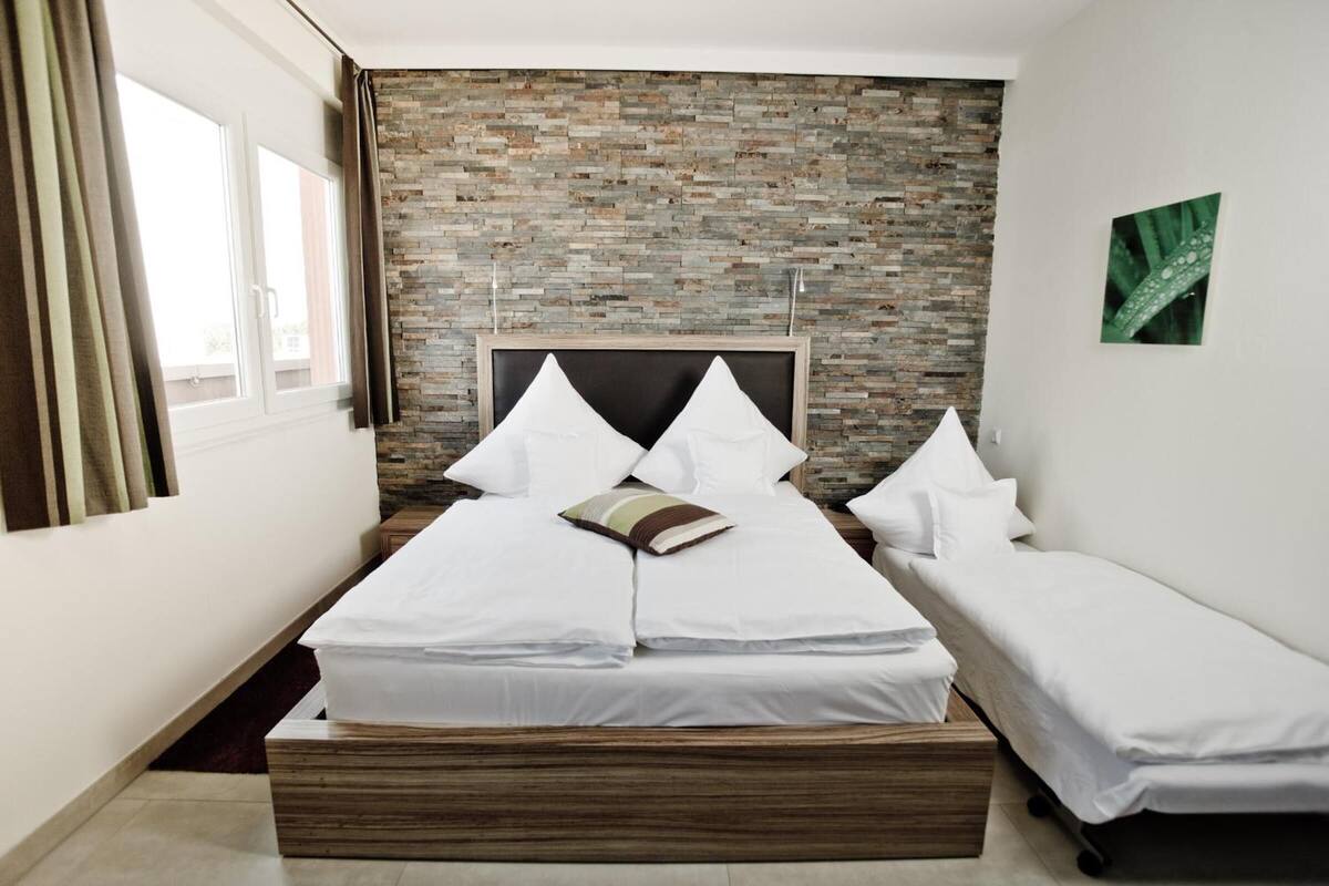 in-room safe, desk, blackout curtains, free wifi