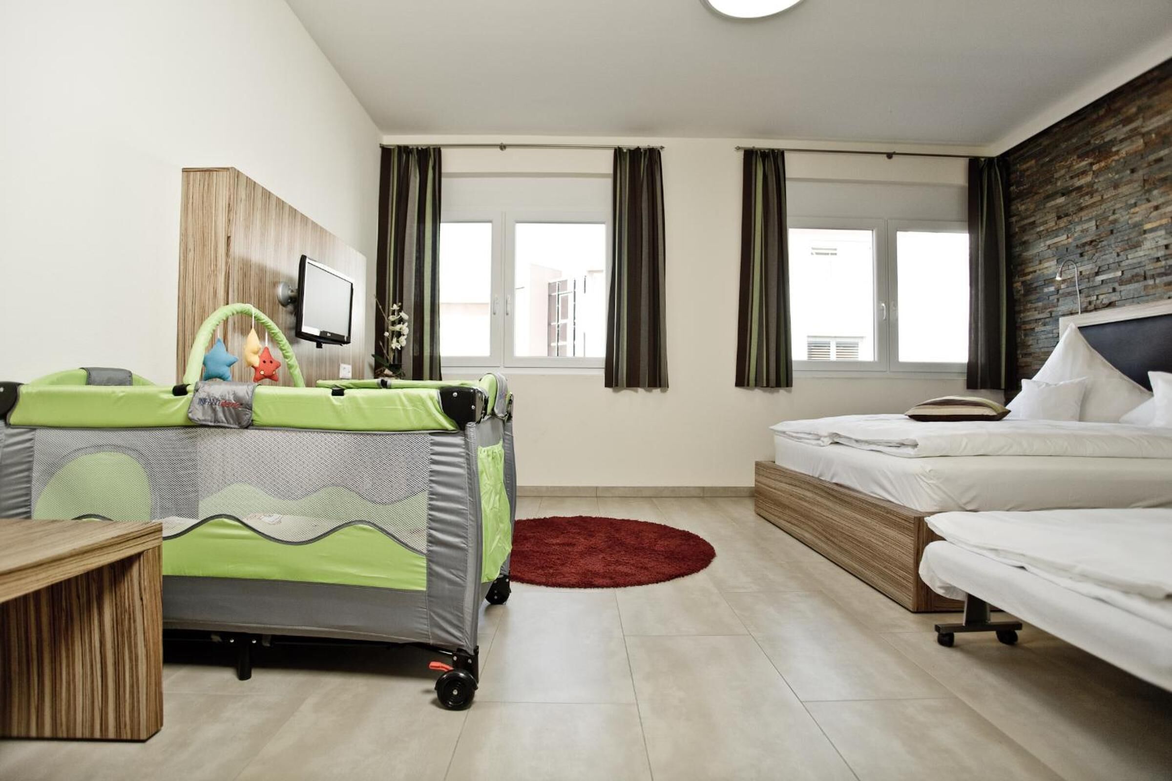 in-room safe, desk, blackout curtains, free wifi