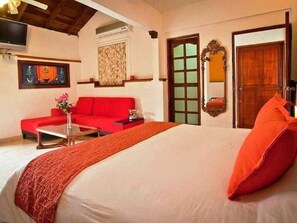 Select Comfort beds, in-room safe, blackout curtains, iron/ironing board - Hotel Casa Los Puntales (Cartagena)