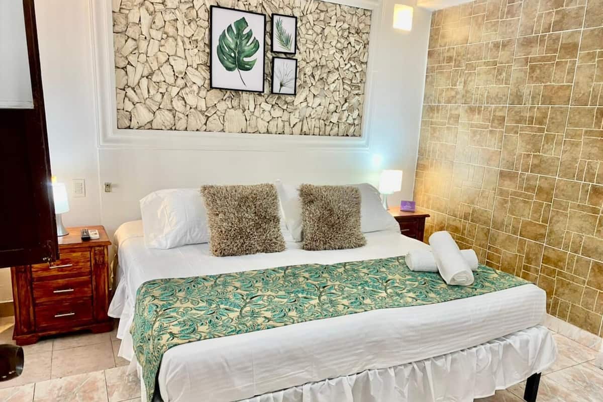 Double Room | 6 bedrooms, Select Comfort beds, in-room safe, blackout drapes