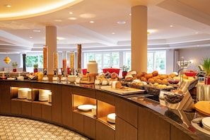Daily buffet breakfast (EUR 18 per person)