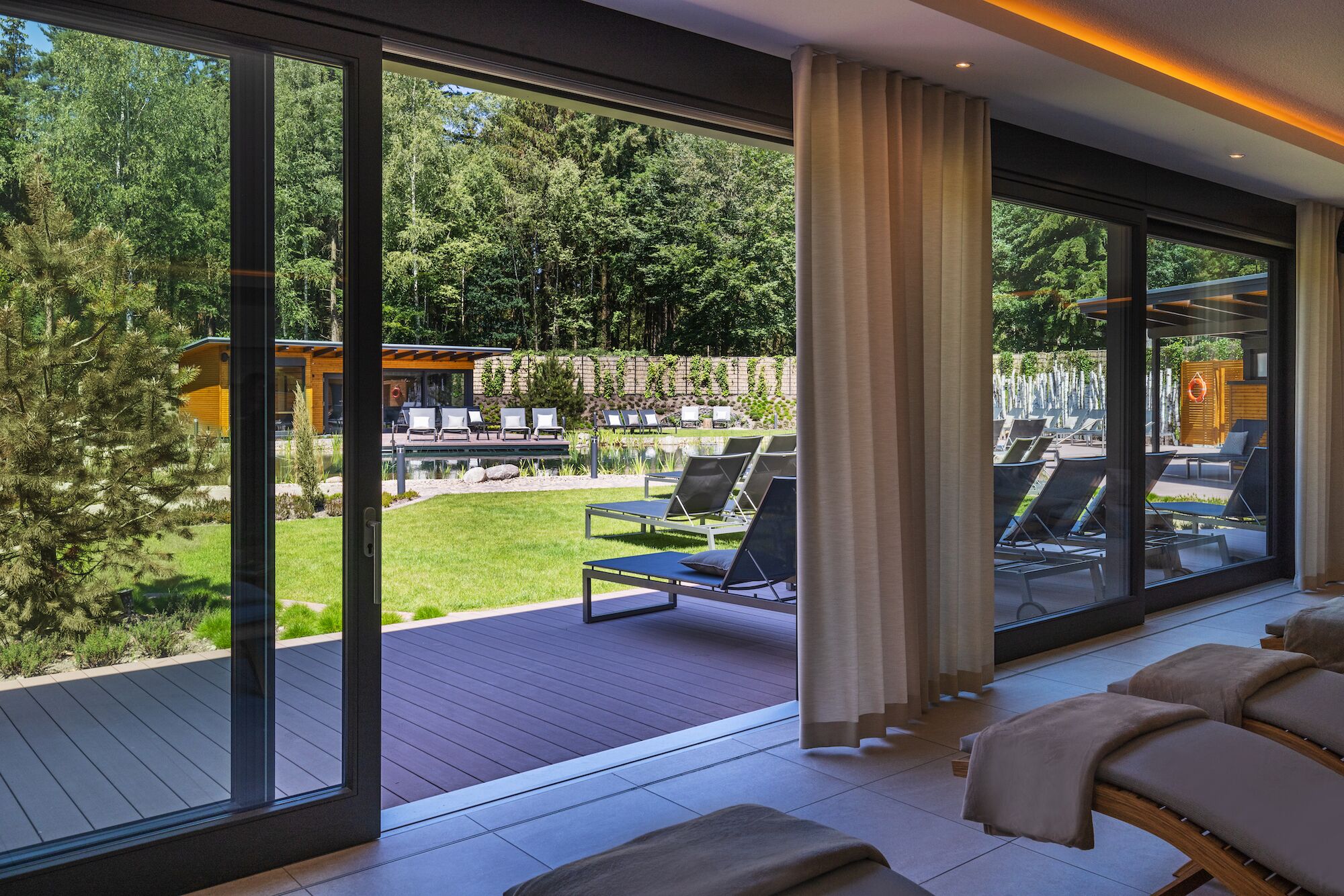 sauna, hot tub, body treatments, body scrubs, facials, 2 treatment rooms