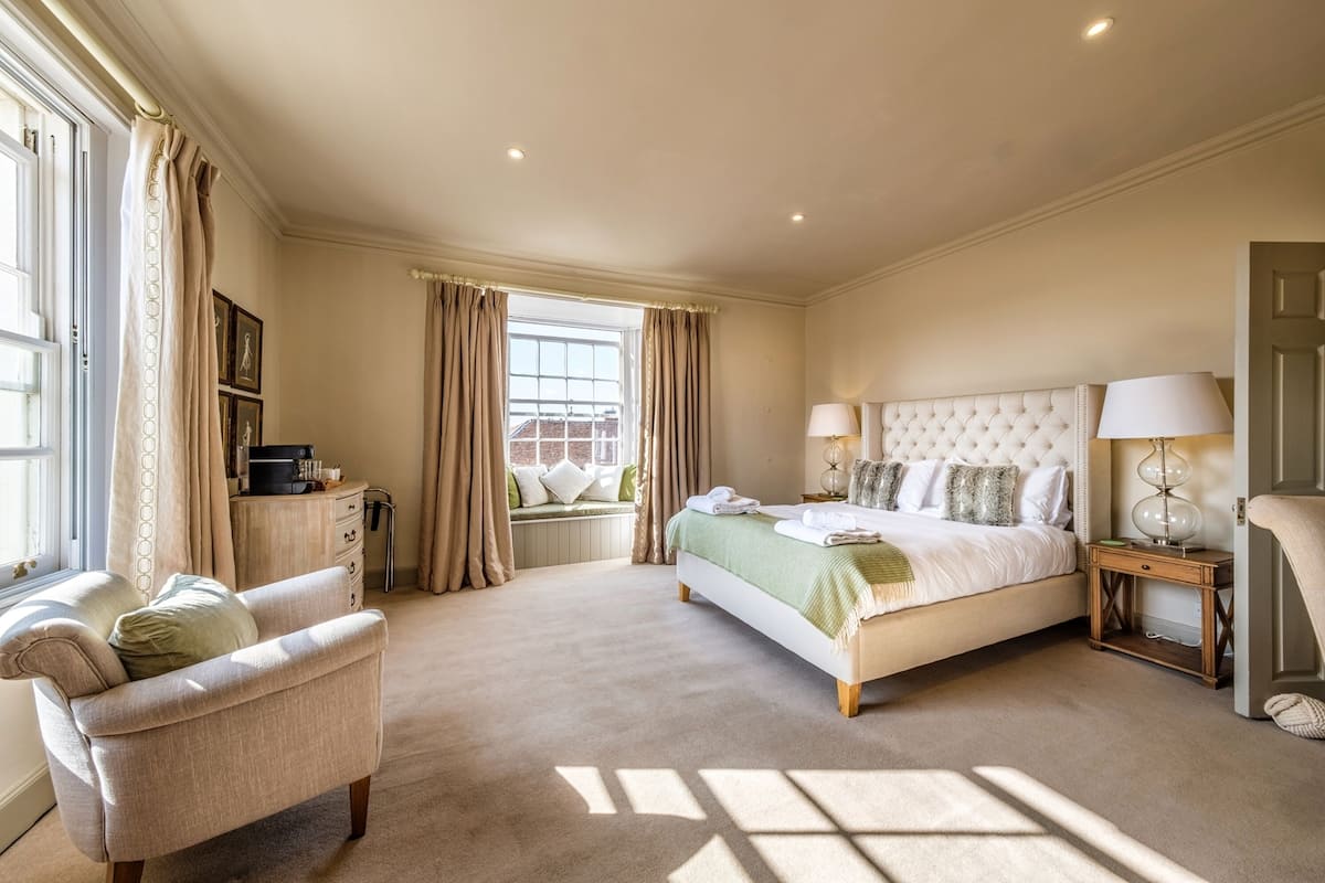 Deluxe suite | 1 slaapkamer, een strijkplank/strijkijzer, gratis wifi, beddengoed