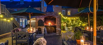 The Black Lion, Long Melford