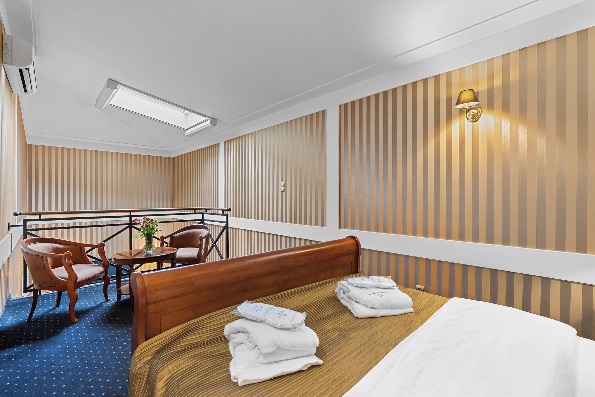 standard apartment, 1 king bed | desk, iron/ironing board, free cots/infant beds, free wifi