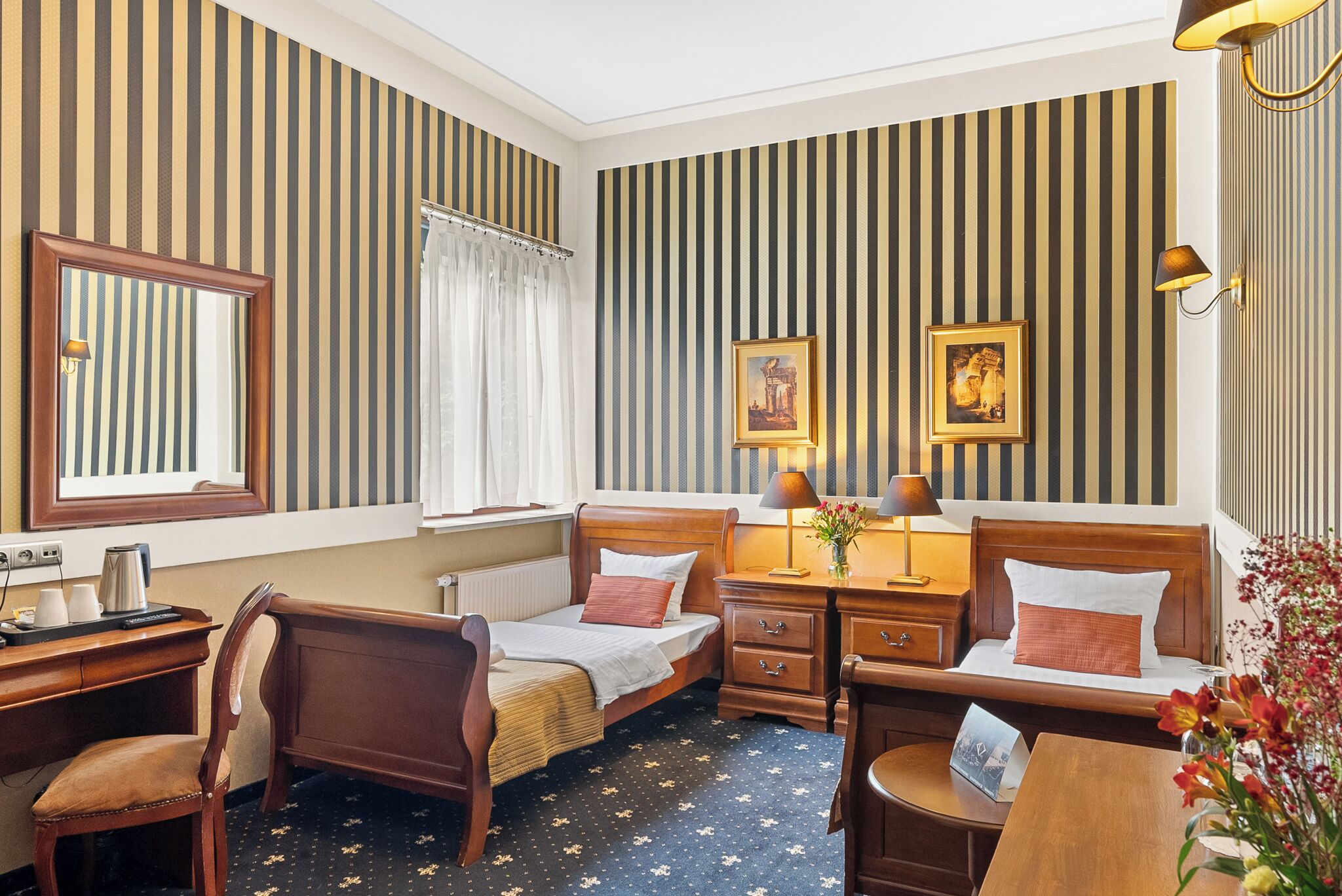 executive twin room | desk, iron/ironing board, free cots/infant beds, free wifi