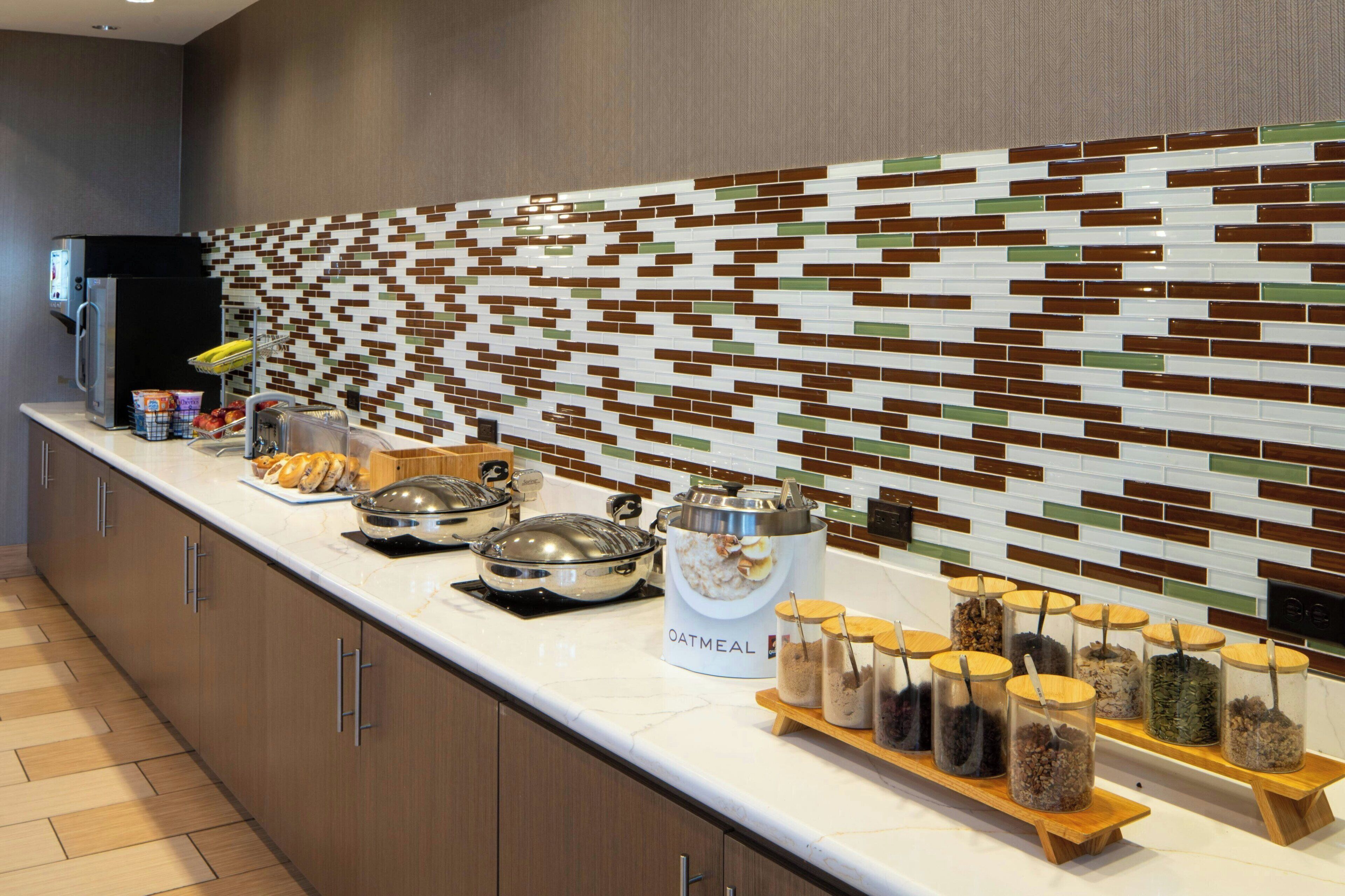 free buffet breakfast