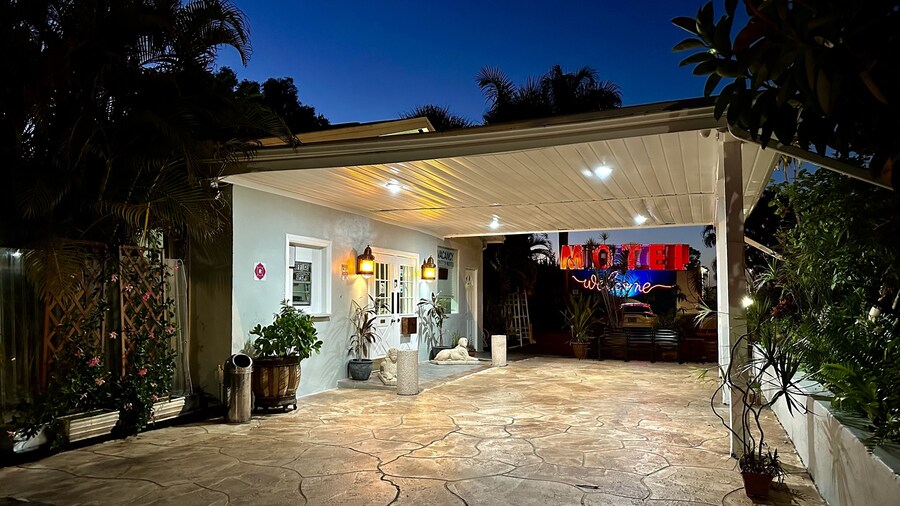 Conty's Motel