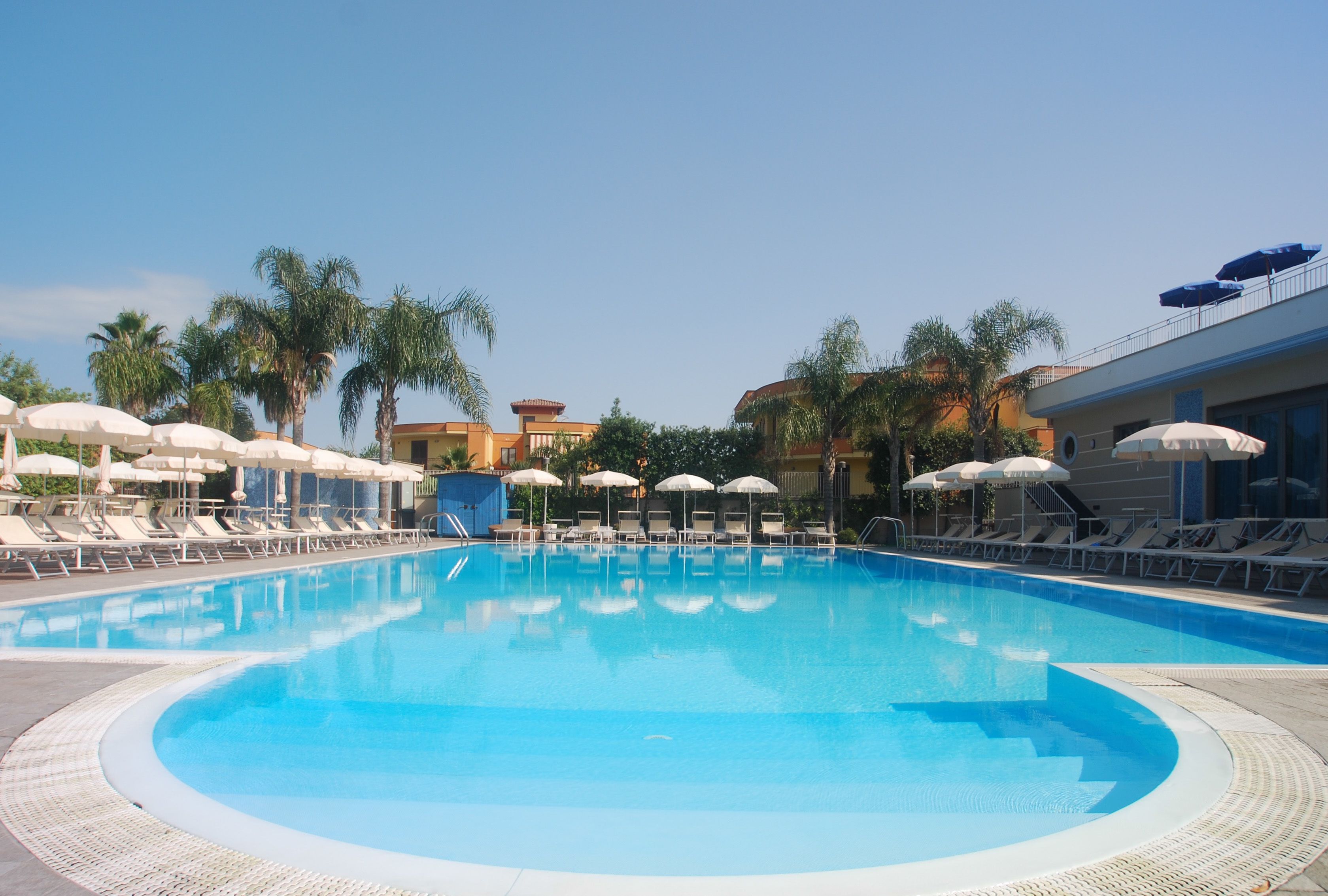 outdoor pool, pool loungers