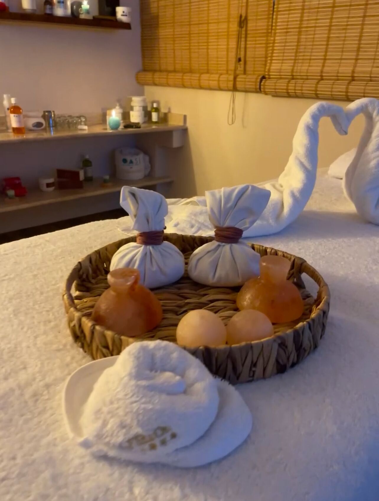 couples treatment room(s), body treatments, aromatherapy