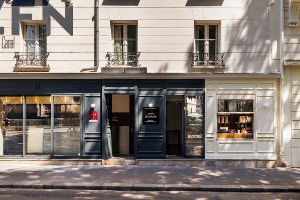 Front of property - Le Citizen Hôtel (Paris)