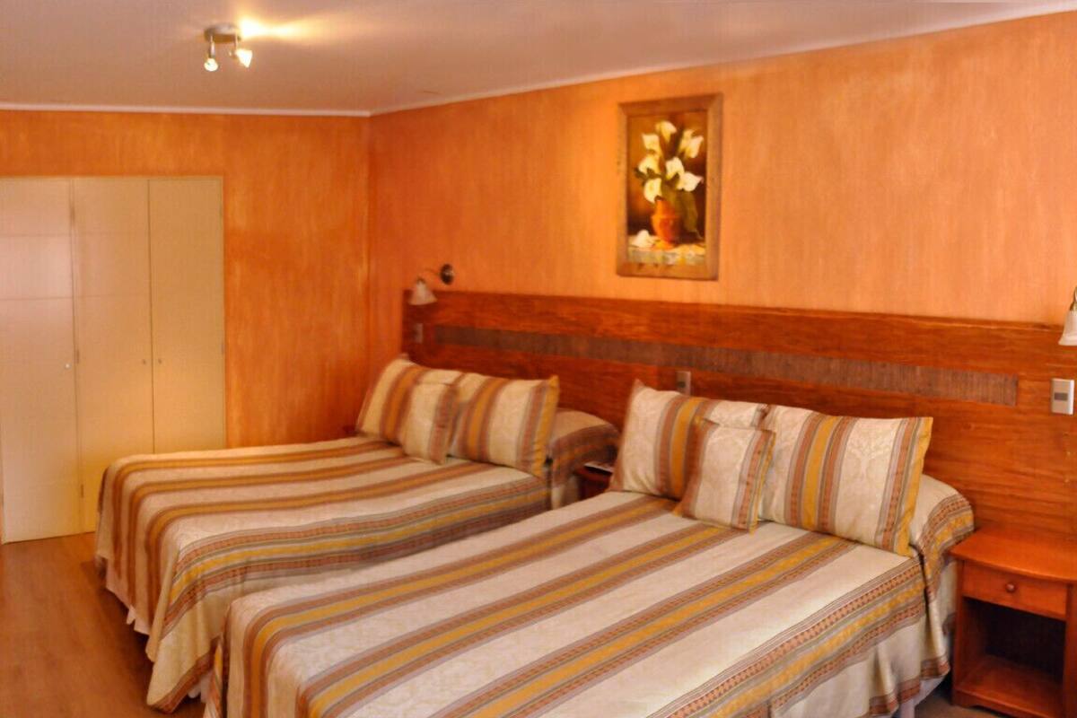 Premium bedding, in-room safe, desk, cribs/infant beds