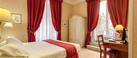 Coffres-forts dans les chambres, bureau, lits bébé (gratuits)