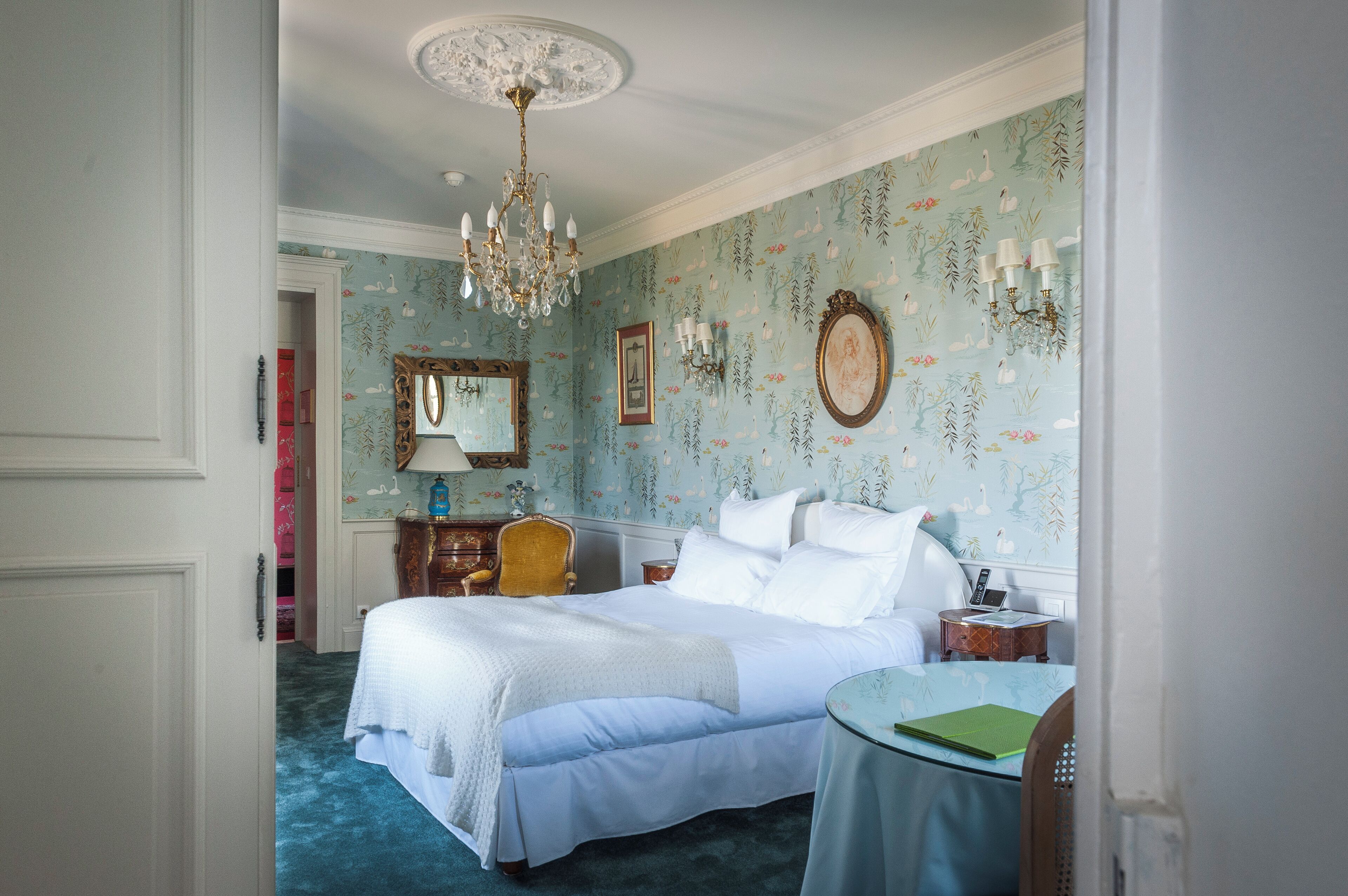 superior double room ( (in the castle)) | 1 bedroom, in-room safe, blackout curtains, soundproofing