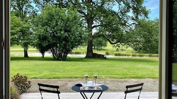 Traditional Double Room ( (in Elisabeth detached house) ) | Teres/patio