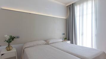 1 bedroom, iron/ironing board, cots/infant beds, rollaway beds