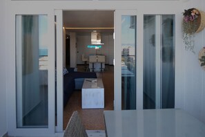 Deluxe Apartment, 1 Queen Bed with Sofa bed, Sea View | Terrace/patio - Apartamentos La Nogalera (Torremolinos)