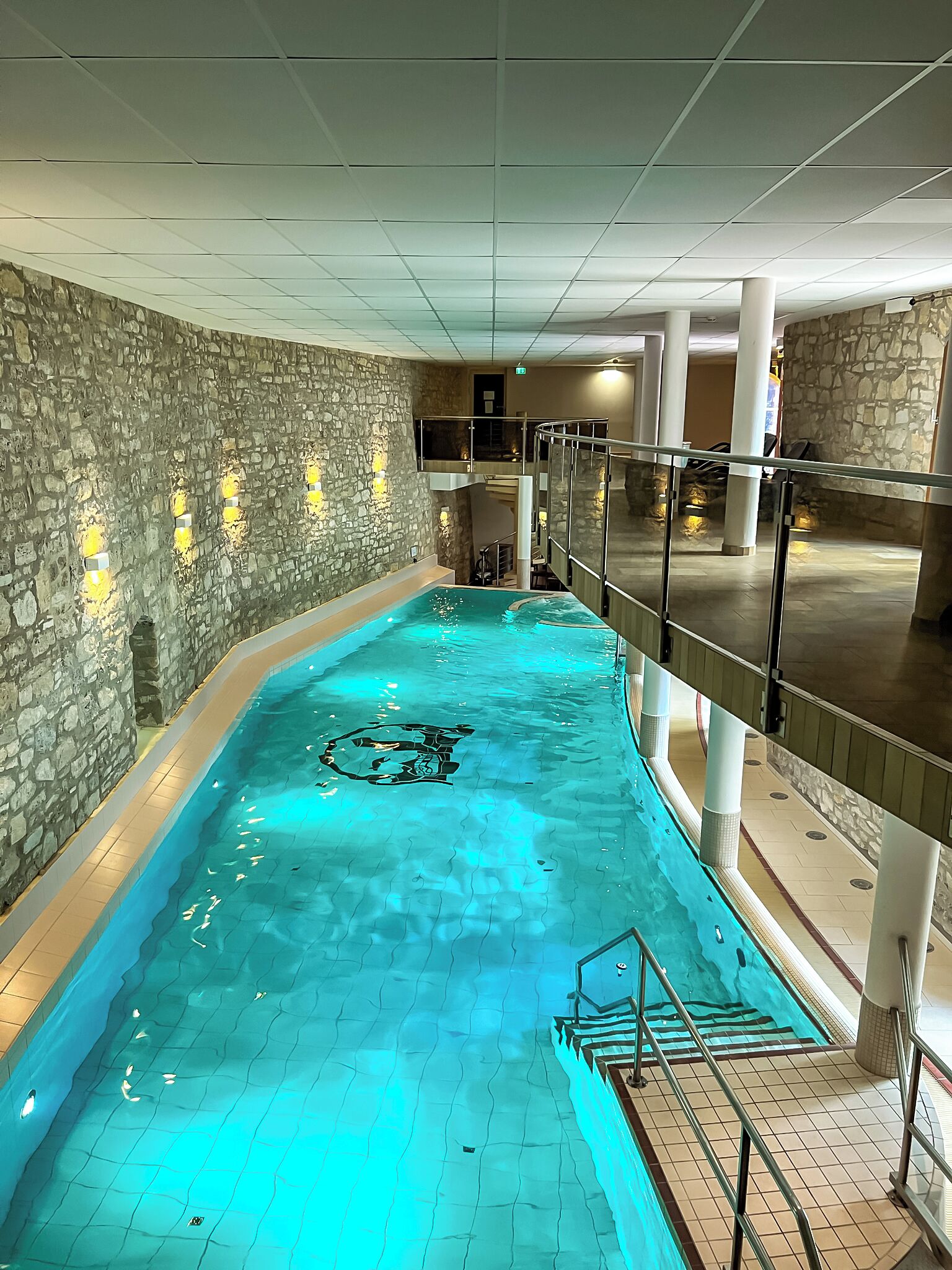 2 indoor pools, open 8:00 AM to 9:00 PM, sun loungers