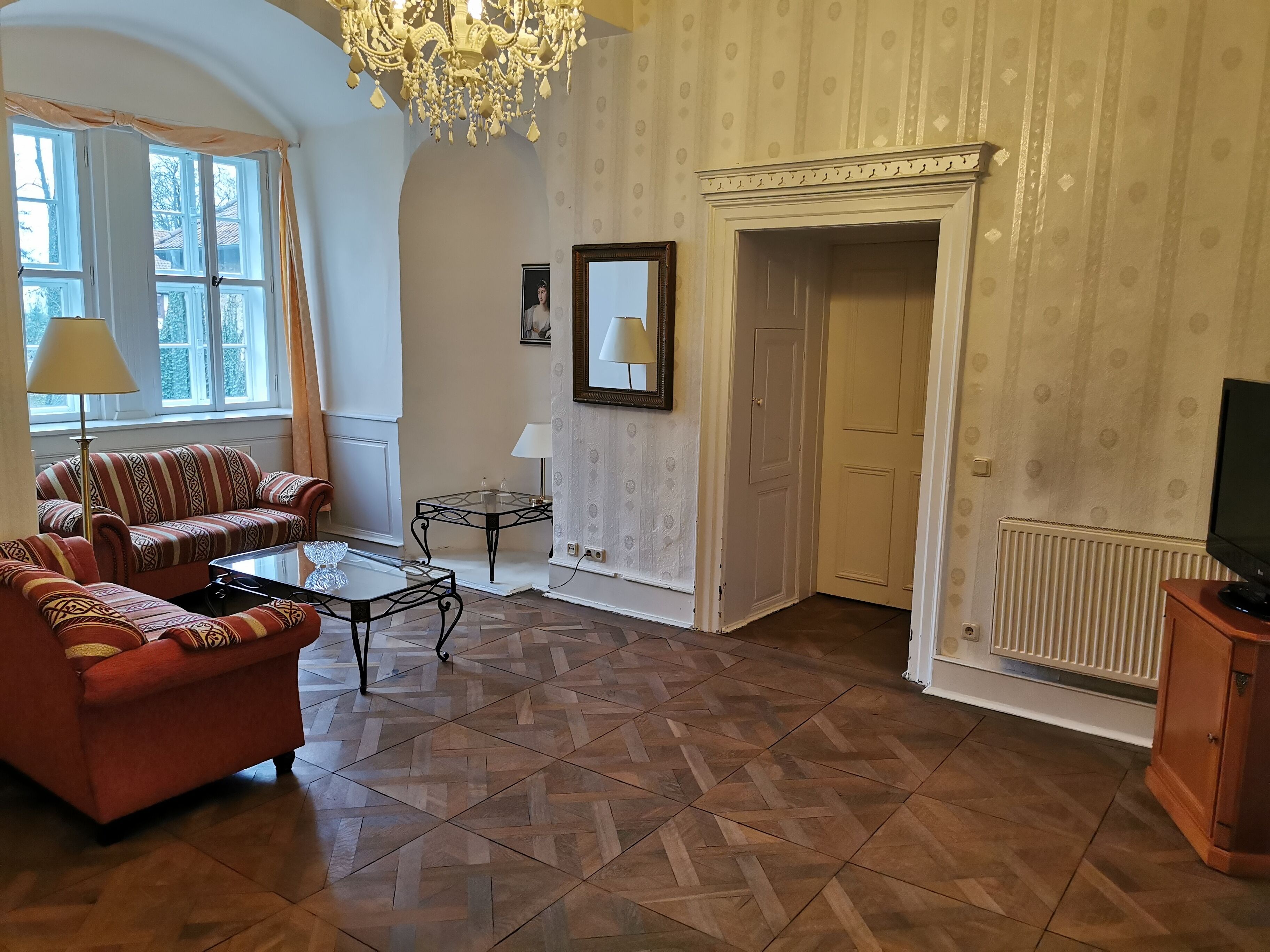 Senior Double Room | Living area | Flat-screen TV