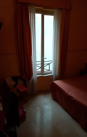 Triple Room | 2 bedrooms, minibar, in-room safe, desk