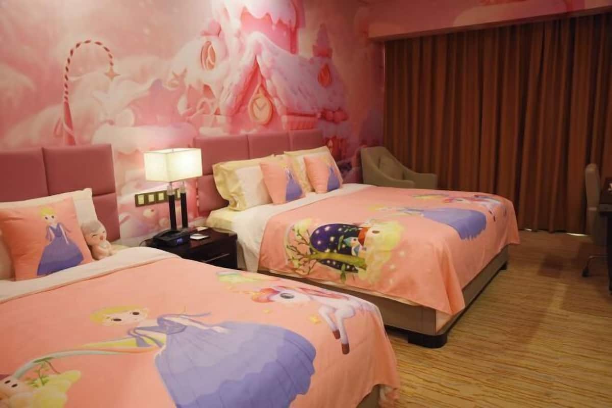 Frette Italian sheets, premium bedding, down duvets, pillow-top beds