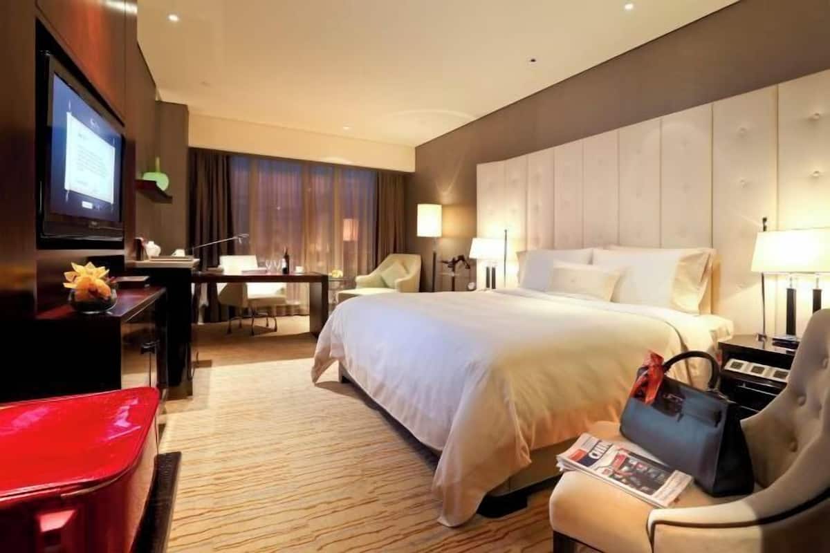 Frette Italian sheets, premium bedding, down duvets, pillow-top beds