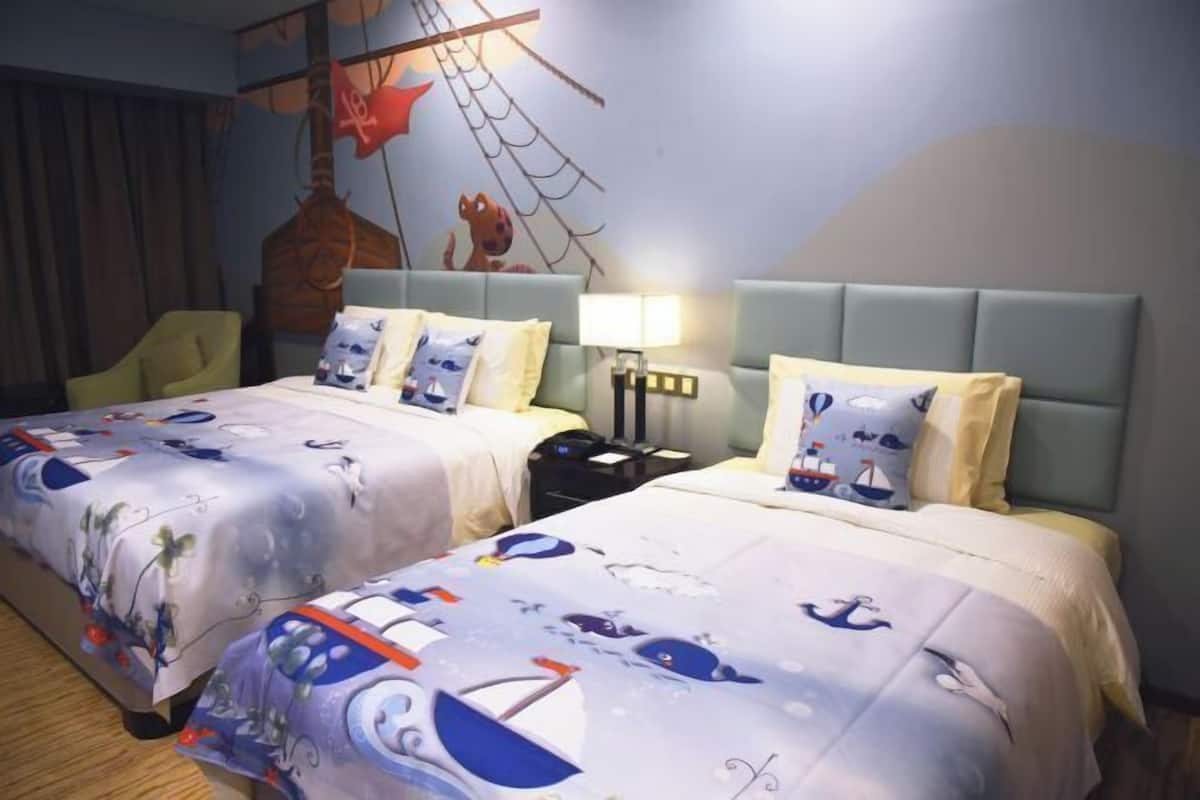 Frette Italian sheets, premium bedding, down duvets, pillow-top beds