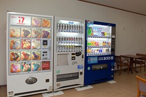 Vending machine - Hotel Kansai (Osaka)