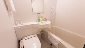 Deep soaking tub, free toiletries, hair dryer, slippers
