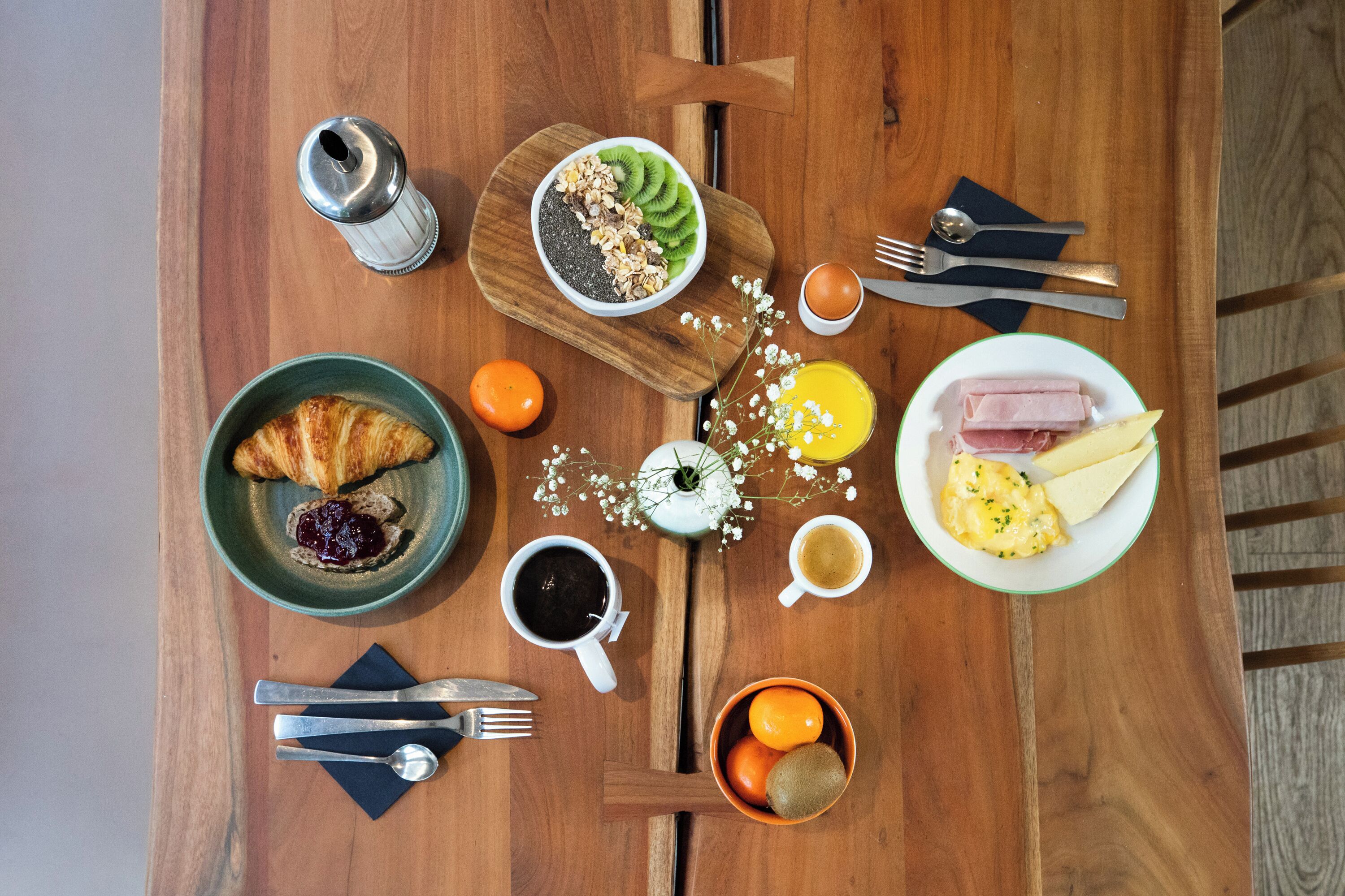 Breakfast meal