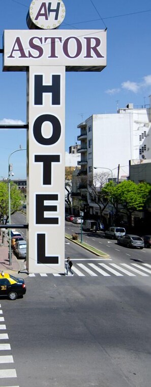 Perincian bahagian luar