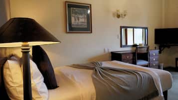 Standard Double Room | In-room safe, desk, laptop workspace, blackout drapes