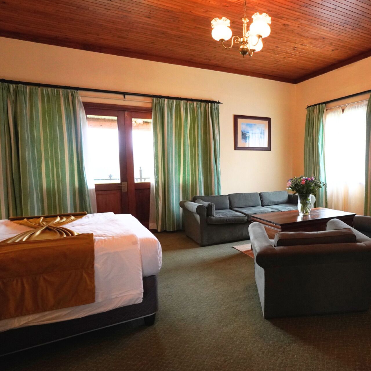 Coffres-forts dans les chambres, bureau